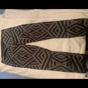 Lululemon crop leggings